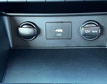 Hyundai KONA 1.6 Kona SE Connect GDi HEV Semi-Auto 5dr 48