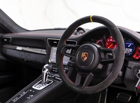 Porsche 911 (991.2) GT2 RS Weissach 9