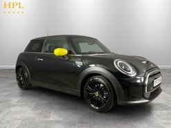 Mini Hatch Cooper SE 32.6kWh Level 3 Hatchback 3dr Electric Auto (184 ps) Reverse Came