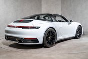 Porsche 911 TARGA 4 PDK. WARRANTY. ADAPTIVE CRUISE CONTROL. HEATED SEATS. HEATED WHEEL 4