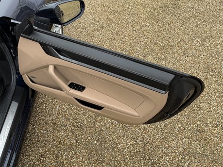 Porsche 911 CARRERA 4S PDK 65