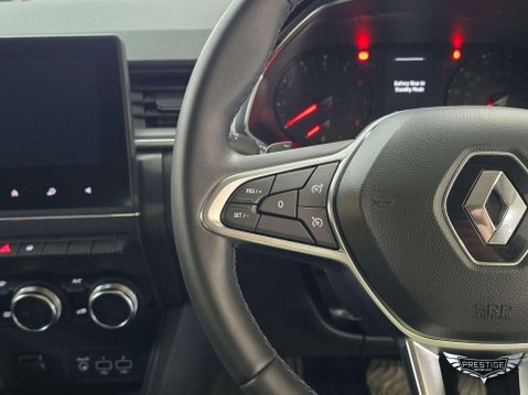 Renault Captur 1.3 TCe Iconic EDC Euro 6 (s/s) 5dr 51
