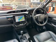 Toyota Hilux 2.8 D-4D Invincible X Pickup Double Cab 4dr Diesel Auto 4WD Euro 6 (204 ps) 3