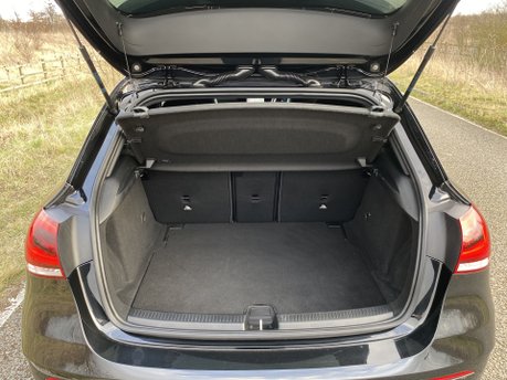 Mercedes-Benz A Class A200 D AMG Line Diesel Auto REVERSE CAM/SAT NAV/DIGITAL DASH 19