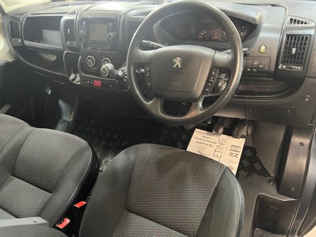 Peugeot Boxer BLUEHDI 435 L4H2 PROFESSIONAL P/V 10