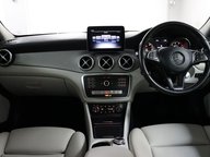 Mercedes-Benz GLA GLA 200 SPORT PREMIUM 40