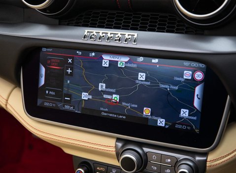 Ferrari Portofino 12