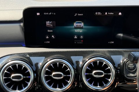 Mercedes-Benz CLA Class CLA 220 D AMG LINE PREMIUM PLUS - PANORAMIC ROOF 50
