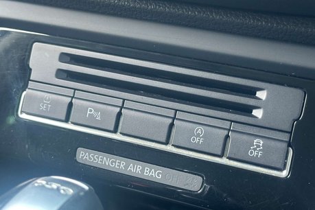Volkswagen Sharan 2.0 TDI SE Nav MPV 5dr Diesel DSG Euro 6 (s/s) (150 ps) 48