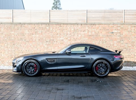Mercedes-Benz Amg GT GT S 2