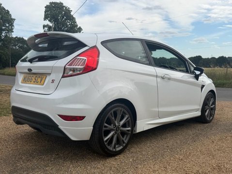 Ford Fiesta 1.0T EcoBoost ST-Line Hatchback 3dr Petrol Manual Euro 6 (s/s) (125 ps) LOW 5