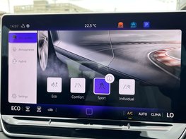 Volkswagen Tiguan 1.5 Tiguan Life TSi PHEV Semi-Auto 5dr 35