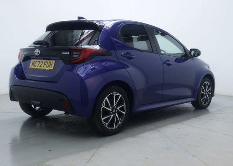 Toyota Yaris 1.5 Yaris Design HEV CVT 5dr 12