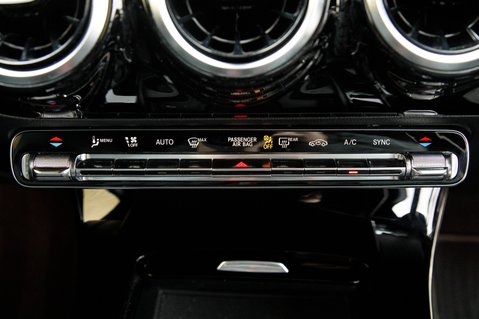 Mercedes-Benz A Class A 180 AMG LINE 35