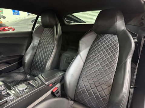 Audi R8 5.2 FSI V10 Performance Coupe 2dr Petrol S Tronic quattro Euro 6 (s/s) (620 41