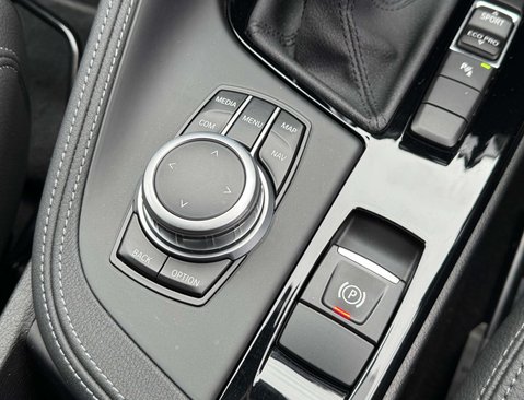 BMW X1 1.5 X1 sDrive 18I XLine Auto 5dr 33