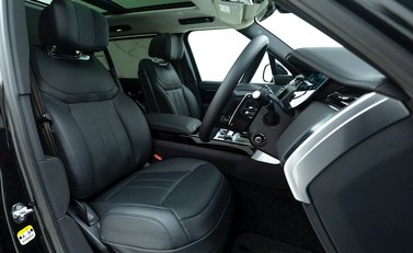 Land Rover Range Rover D350 Autobiography LWB 7 Seater 10