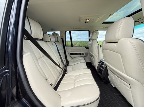 Land Rover Range Rover TDV8 VOGUE 21
