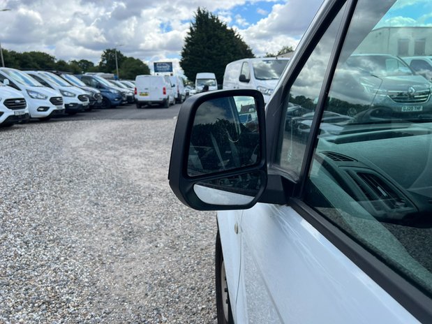 Ford Transit Connect LWB L2H1 Low Roof Air Con EURO 6 NO VAT 19
