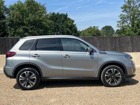 Suzuki Vitara SZ5 BOOSTERJET MHEV 7