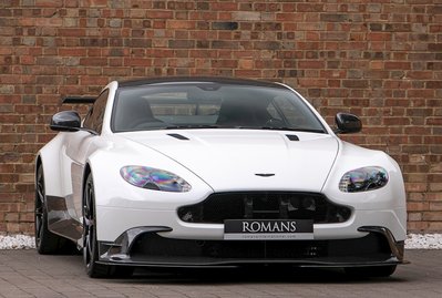 Aston Martin Vantage GT8 