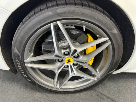 Ferrari California California T 19