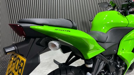 Kawasaki Ninja 250 EX 2008 ONLY 160 MILES OUTSTANDING CONDITION A2 READY 250CC 11
