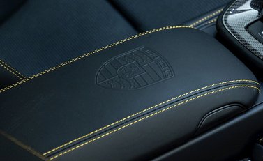 Porsche 911 (992) GT3 Touring 19