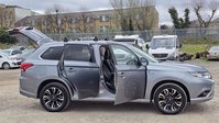 Mitsubishi Outlander 2.0h 12kWh GX4h SUV 5dr Petrol Plug-in Hybrid CVT 4WD Euro 6 (s/s) (200 ps) 11