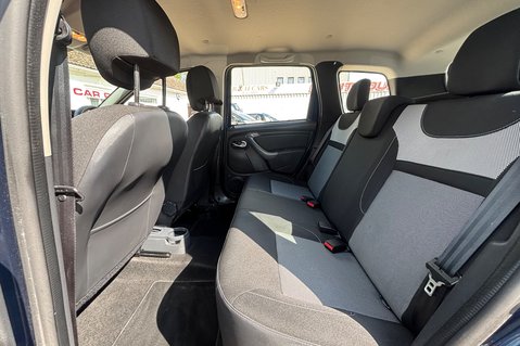 Dacia Duster LAUREATE DCI…AUTOMATIC .1 PREVIOUS OWNER..7 SERVICES..SAT NAV..LEATHER.. 25
