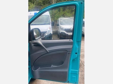 Mercedes-Benz Vito 2.1 109CDI Dualiner Basic Compact Panel Van 5dr Diesel Manual SWB (88 bhp) 25