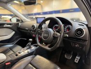 Audi RS3 2.5 TFSI Sportback 5dr Petrol S Tronic quattro Euro 6 (s/s) (Nav) (367 ps) 60