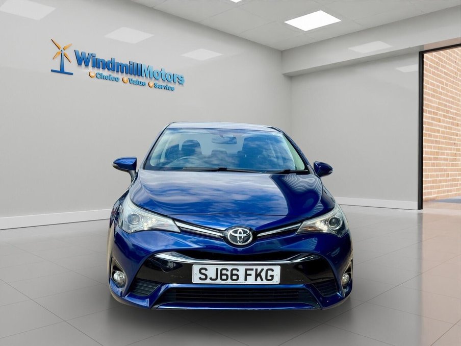 2016 Toyota Avensis — image 5