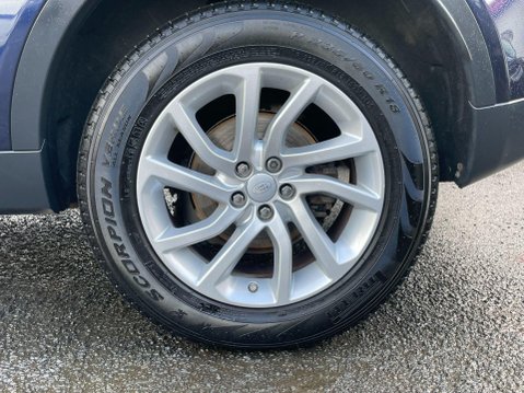 Land Rover Discovery Sport 2.0 TD4 SE Tech Auto 4WD Euro 6 (s/s) 5dr 10