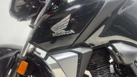 Honda CB 2021 17k NEW MOT GREAT CONDITION 125CC LEARNER BIKE CBF125 18