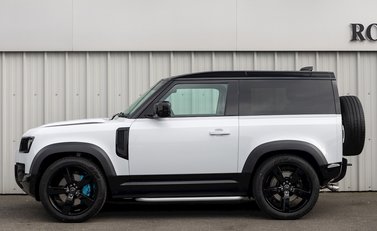 Land Rover Defender 90 V8 2