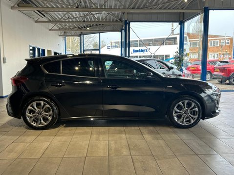 Ford Focus 1.0T EcoBoost ST-Line Style Euro 6 (s/s) 5dr 2