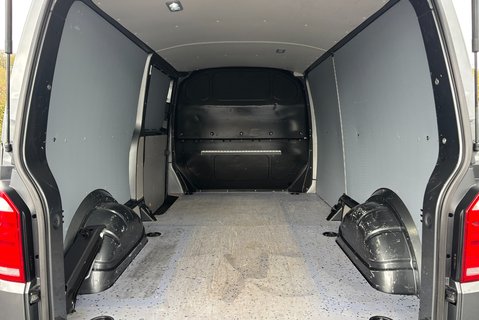 Volkswagen Transporter T32 204 ps Tdi Highline 4Motion DSG Panel Van - Factory Diff Lock 13