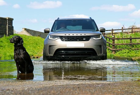 Land Rover Discovery 5
