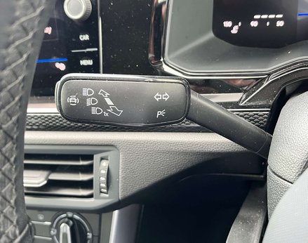 Volkswagen Polo 1.0 Polo Life TSi Semi-Auto 5dr 49
