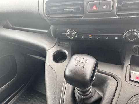 Peugeot Partner 1.5 Partner Professional Premium+ BHDi 19