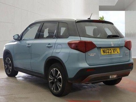 Suzuki Vitara SZ5 BOOSTERJET MHEV 2