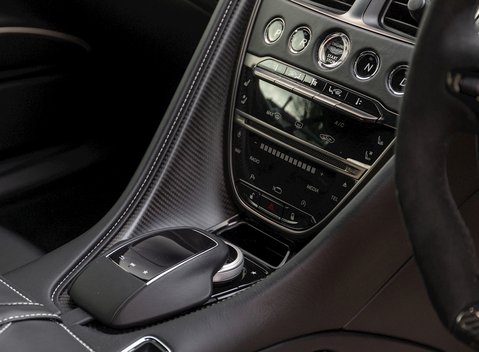 Aston Martin DBS Superleggera 19