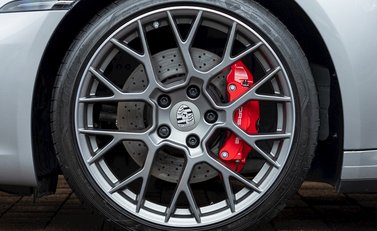 Porsche 911 Carrera 4S (992) 10