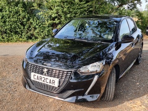 Peugeot 208 PURETECH ALLURE S/S 10