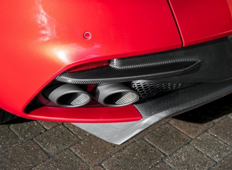 Aston Martin DBS Superleggera 37