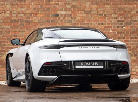 Aston Martin DBS Superleggera 3