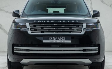 Land Rover Range Rover D350 AUTOBIOGRAPHY LWB 7