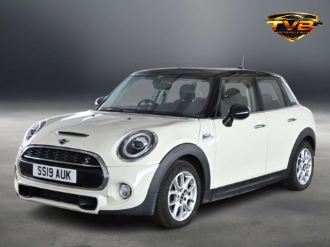 Mini Hatch 2.0 Cooper S Classic 5dr - NATIONAL DELIVERY* 5