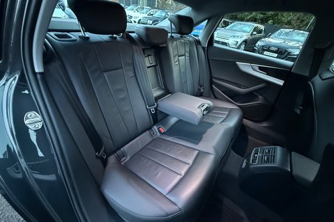 Audi A4 TDI SPORT AUTOMATIC -VIRTUAL COCKPIT -APPLE CARPLAY -REVERSE CAMERA 31